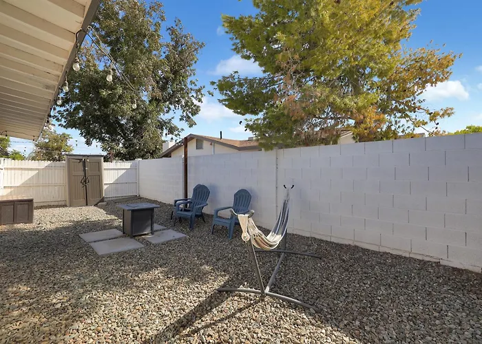 Spacious 2br Condo, Steps To Downtown Gilbert, King Bed & Laundry Apartament